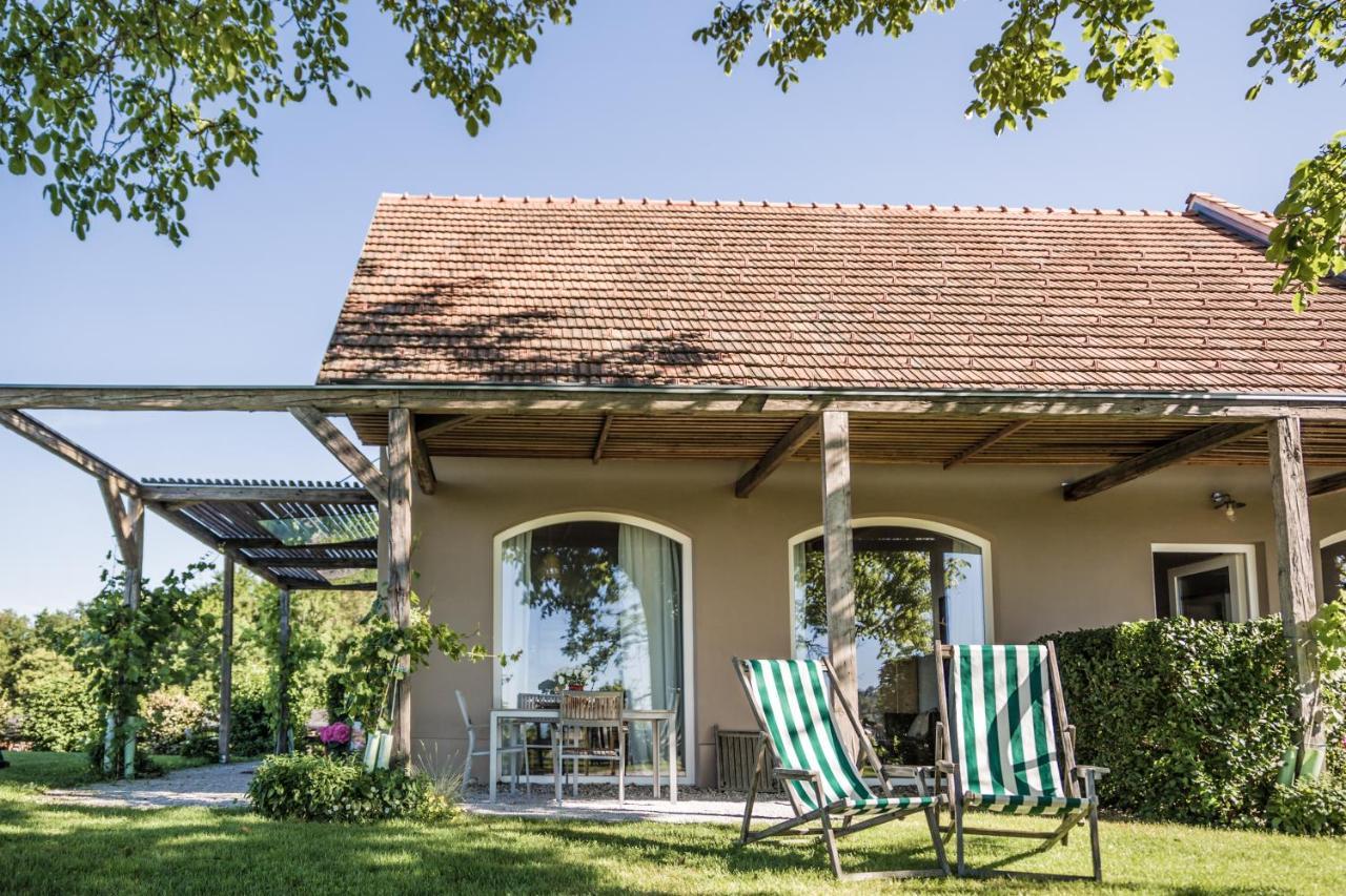 Berghausen Winzarei, Weingut Tementヴィラ エクステリア 写真